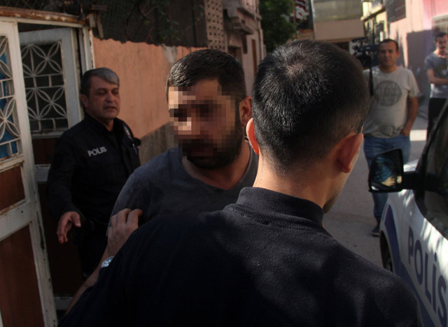 Sokağa çıkma yasağı varken uyuşturucu kavgası ettiler! İkisi de cezayı yedi - Resim: 0