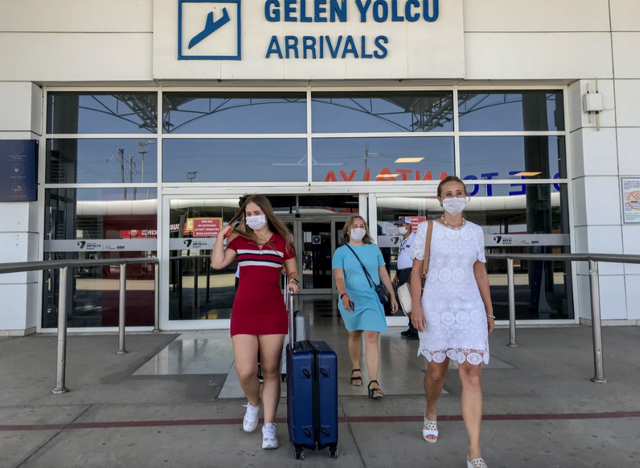 Alman siyasetçi i Friedhelm Ost Türkiye’nin turizm önlemlerine methiyeler dizdi - Resim: 1