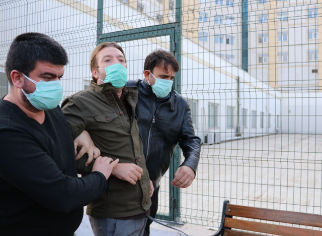 Adana'da rüşvet operasyonu! CHP'li eski başkan Kadir Aydar gözaltına alındı - Resim: 0