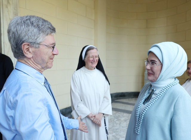 Emine Erdoğan, Vatikan'da "Dünya 5'ten büyüktür" mesajı verdi - Resim: 1