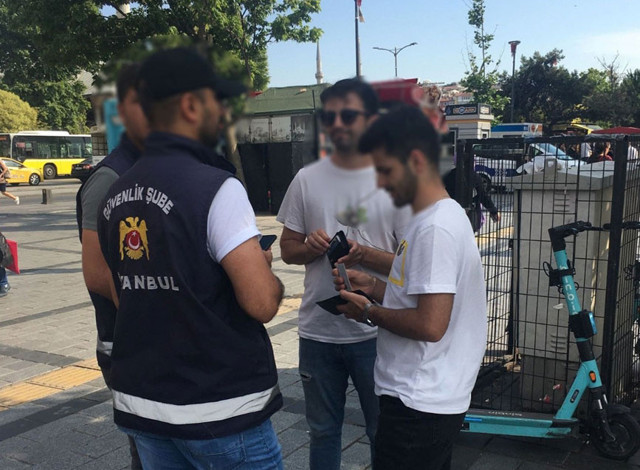 İstanbul'da kaçak göçmen operasyonlarıyla ilgili çarpıcı açıklamalar İçişleri Bakanı Yerlikaya tarih verdi - Resim: 0