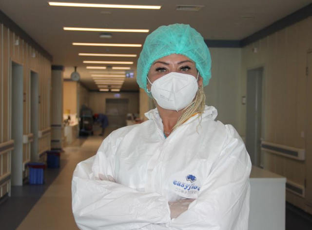 Hem vücut geliştirme şampiyonu hem ebe hem covid servisinde gönüllü - Resim: 0