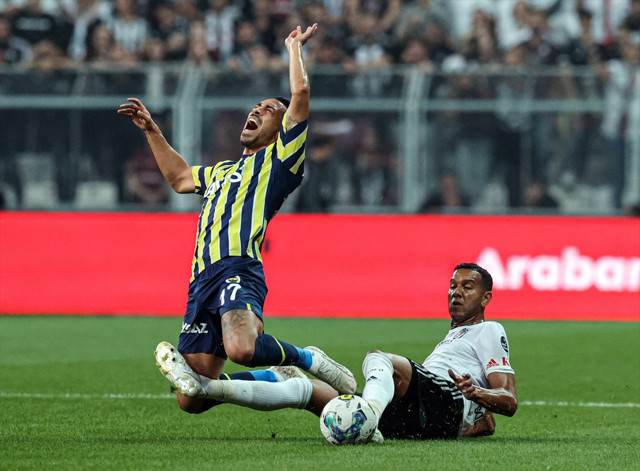 Beşiktaş Fenerbahçe maçında gol sesi çıkmadı! Ezeli rekabette puanlar paylaşıldı - Resim: 4