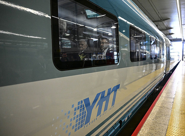 Ankara-Sivas Hızlı Treni ilk seferi için yola çıktı 12 saatlik demiryolu seyahat 2 saate indi - Resim: 0