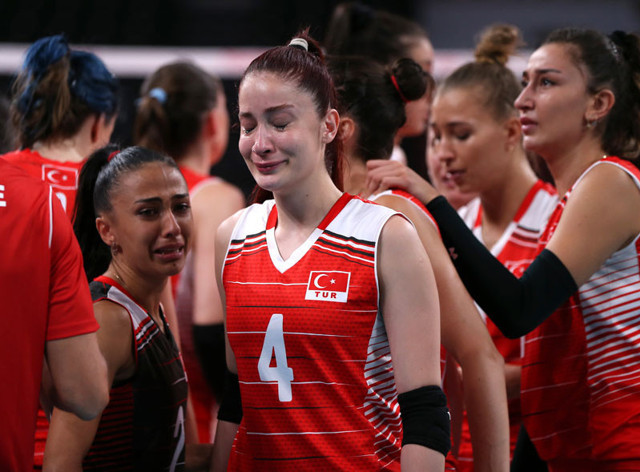 A Milli Kadın Voleybol Takımı çeyrek finalde Güney Kore'ye 3-2 yenilerek elendi - Resim: 2