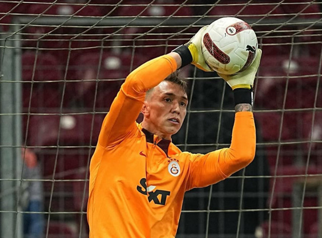 Fernando Muslera'nın yeni takımından alacağı maaş herkesi şaşırttı - Resim: 0