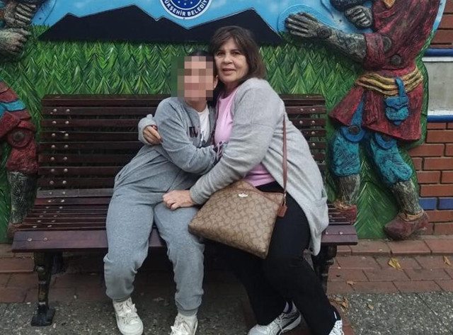 Sezer inanoğlu kimdir kaç yaşında anne ve babası kimdir? - Resim: 0