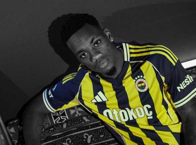 Galatasaray'la temas kurdu! Eski Fenerbahçeli her an 'Aslan' olabilir - Resim: 0