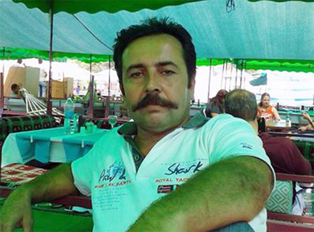 Annesiyle tartışan babasını öldürdü! - Resim: 0