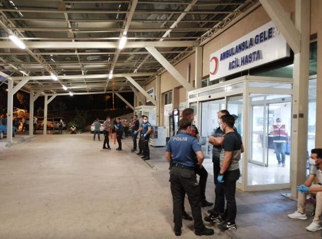 Tokat'ta yol verme kavgası kanlı bitti 2 ölü 4 yaralı - Resim: 0