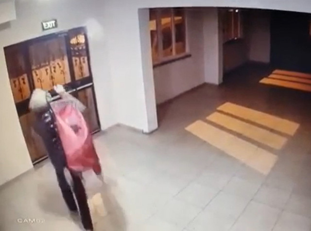 Bursa'da çaldığı ayakkabıları taşıyamayınca bakın ne yaptı! - Resim: 0