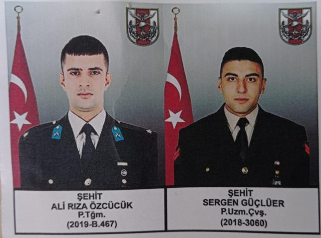 Kuzey Irak'ta şehit olan 2 asker törenle memleketlerine uğurlandı - Resim: 0