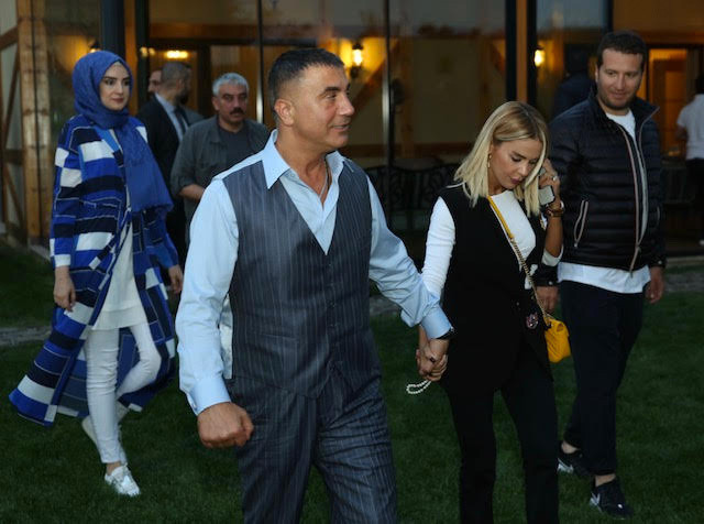 Sedat Peker TRT’nin Diriliş Ertuğrul dizi setinde iftar yaptı - Resim: 1