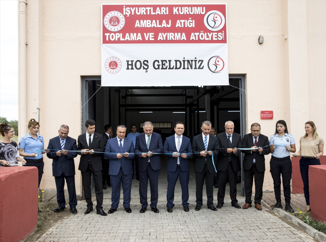 Ankara'da hükümlülere mesleki yeterlilik belgeleri törenle verildi! - Resim: 0