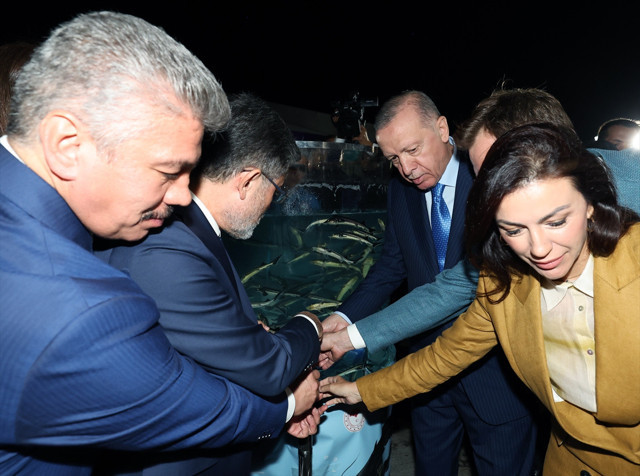 Cumhurbaşkanı Erdoğan su ürünleri av sezonunun açılışını yaptı, konuşmasında CHP'li belediyeleri eleştirdi - Resim: 3