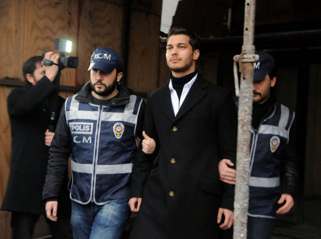 Uyuşturucudan hapis cezası alan ünlülerden flaş hamle - Resim: 2