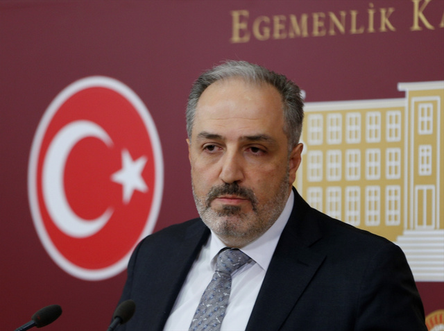 Mustafa Yeneroğlu AK Parti'den istifa etti! Erdoğan istifasını istemiş - Resim: 1