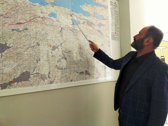 Uzman isimden Marmara için korkutan 'katil fay' uyarısı tsunami etkisi de gösterecek - Resim: 0