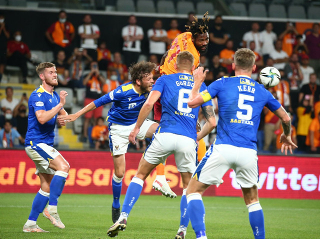 UEFA Avrupa Ligi'nde Galatasaray konuk ettiği St Johnstone ile berabere kaldı - Resim: 2