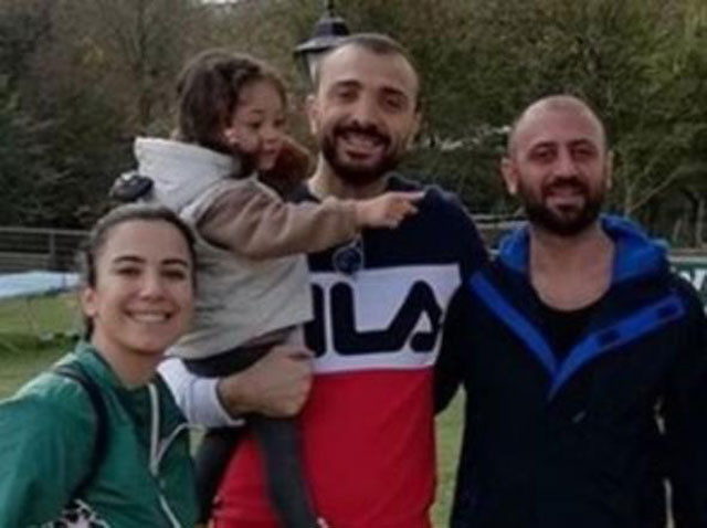 Demet Akalın ve Okan Kurt fena yakalandı! Beyaz TV'de olay fotoğraf - Resim: 4