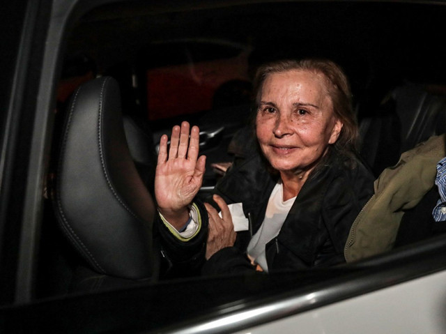 Ahmet Altan tahliyesine üzülmüş! Nazlı Ilıcak sevinçle çıktı - Resim: 0