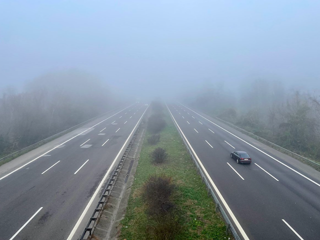 Bolu Dağı'nda görüş sıfıra indi, sis fena bastırdı - Resim: 0