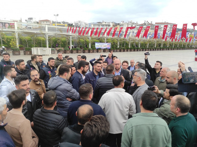 Aydın'da AK Parti ile CHP arasında afiş krizi - Resim: 2