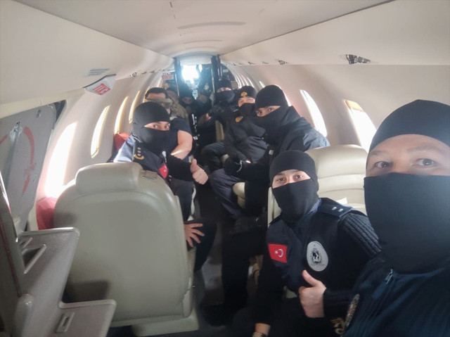 Kırmızı bültenle aranıyorlardı! Ercan Yılmaz ve İbrahim Kaymak Türkiye'ye getirildi - Resim: 1