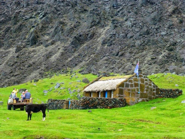 Burada sadece 300 kişi yaşıyor! İşte dünyanın ulaşılması en zor yeri - Resim: 2