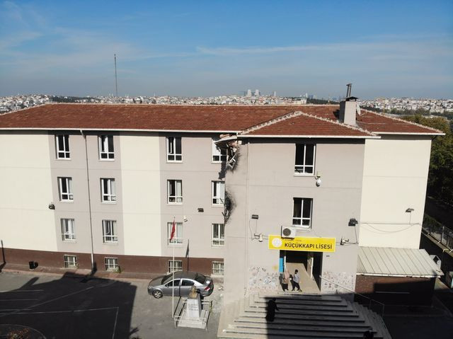 İstanbul'da okuldaki şaşırtan görüntü tepki çekti! FOX TV Öğretmen dizisinin okulu - Resim: 2