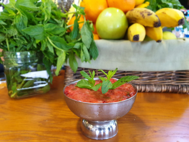 Süt ve meyve tüketimi az olanlara 'Dondurma yiyin' tavsiyesi - Resim: 1