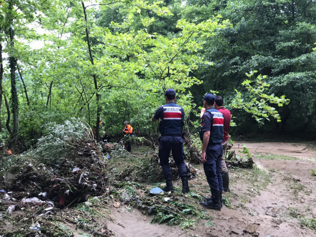 Bartın'da selde kaybolmuştu! Cesedi 15 km uzaklıkta bulundu - Resim: 1
