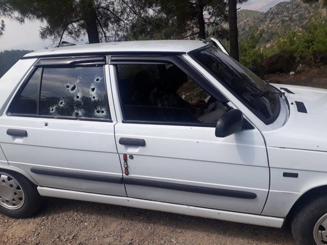 Adana Kozan'da otomobilde tabancayla vurularak öldürülmüş bulundu - Resim: 0