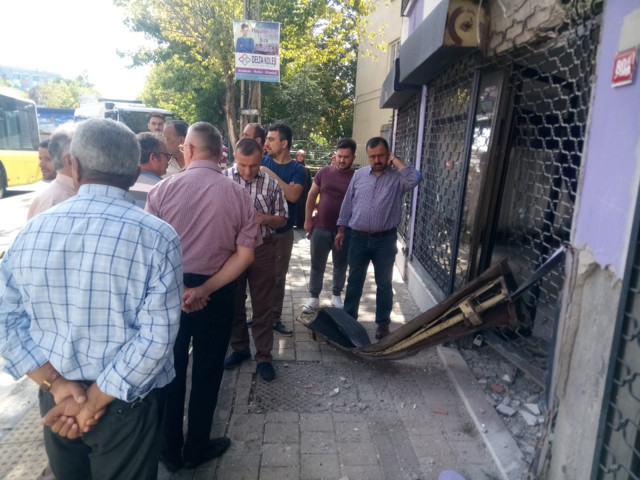 Sancaktepe'de İETT otobüsü faciası! 1 ölü 3 yaralı - Resim: 2