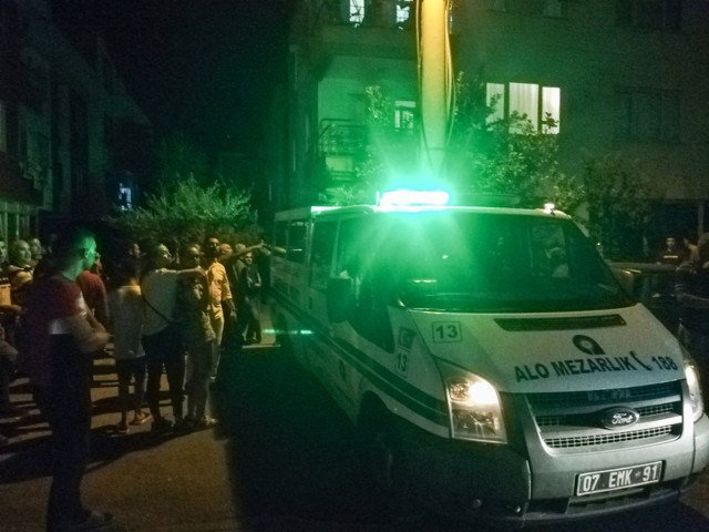 Antalya'da lise öğrencisi not yazıp av tüfeğiyle intihar etti! - Resim: 0