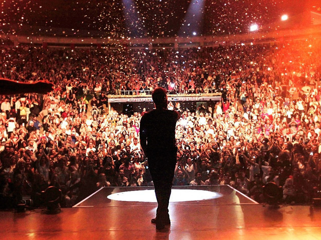 Megastar Tarkan'ın Açıkhava konseri biletleri 6 bin liraya kadar alıcı buluyor - Resim: 1