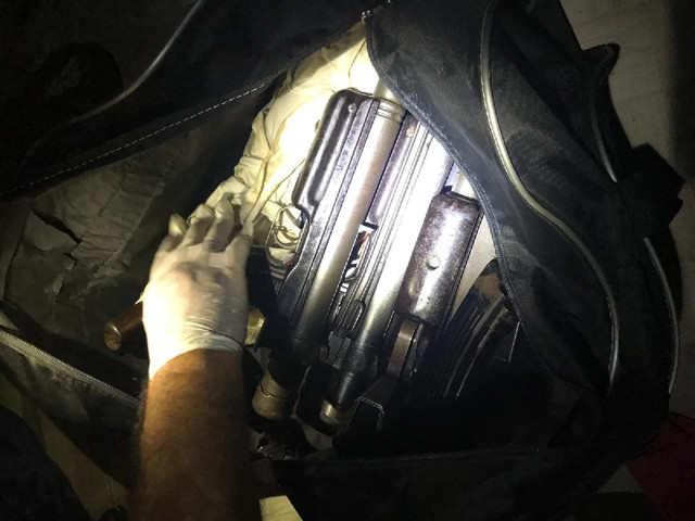 Adana'da torbacının torbasından adeta cephanelik çıktı - Resim: 0