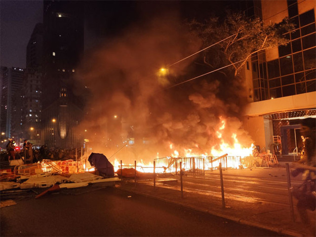 Hong Kong protestolarına sert müdahale - Resim: 1