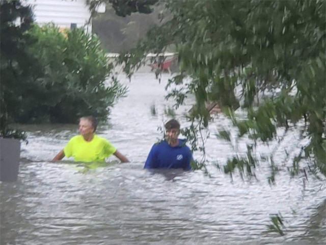 ABD'yi kasırga vurdu! Yüzlerce kişi mahsur - Resim: 2