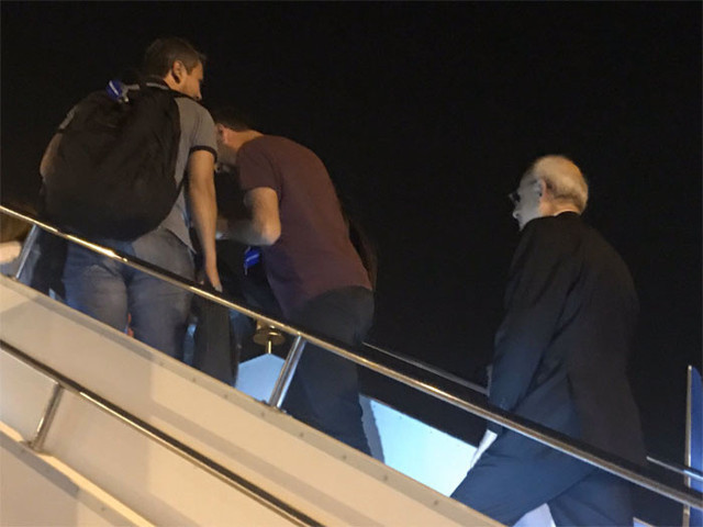 Tarifeli uçakla Ankara'ya dönen Kılıçdaroğlu sosyal medyada olay oldu - Resim: 1