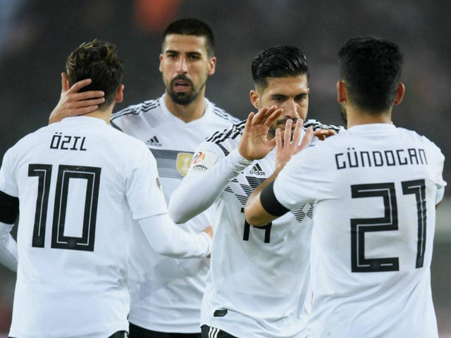 Emre Can ve İlkay Gündoğan'dan asker selamı açıklaması! - Resim: 1