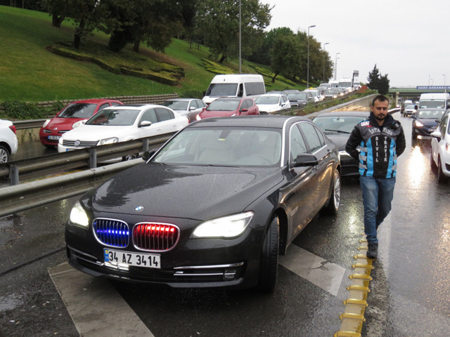 Trafikte yeni düzenleme bugün başladı! Çakarlı araçlar men edilecek - Resim: 2