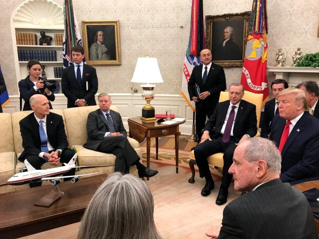 Erdoğan ile görüşen Lindsey Graham'dan Türkiye'yi memnun eden 'Ermeni' blokesi - Resim: 0