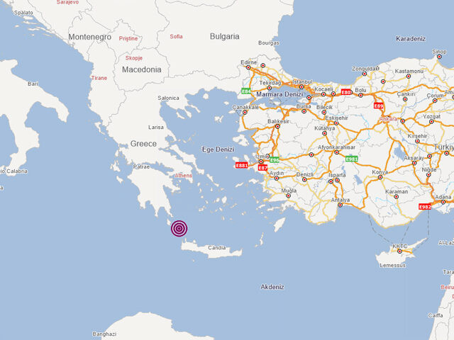 Yunanistan'da şiddetli deprem! - Resim: 0