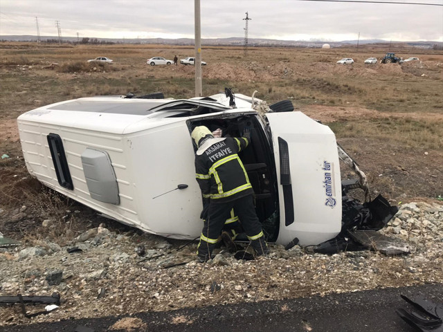 Aksaray'da korkunç trafik kazası! Çok sayıda yaralı var - Resim: 1