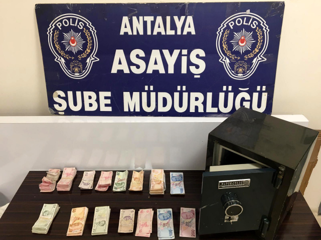 Antalya'da mezun olduğu ortaokulu soydu - Resim: 0