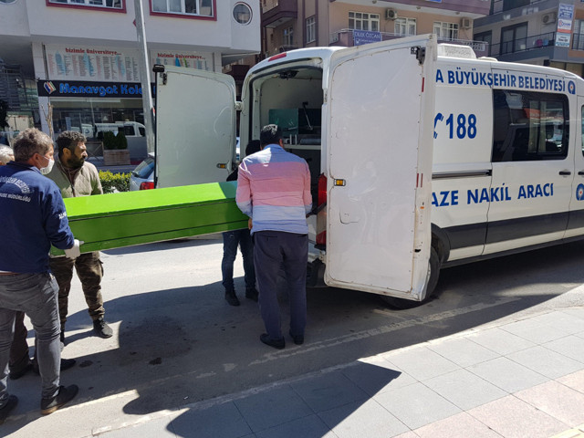 Antalya'da mali müşavir iş yerinde kalbinden vurulmuş şekilde bulundu - Resim: 0