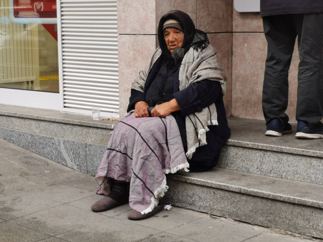 İstanbul'da Corona virüs en çok onları vurdu yardım bekliyorlar - Resim: 2