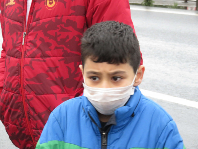 Ümraniye'de otomobil seyir halindeyken yanmaya başladı - Resim: 1