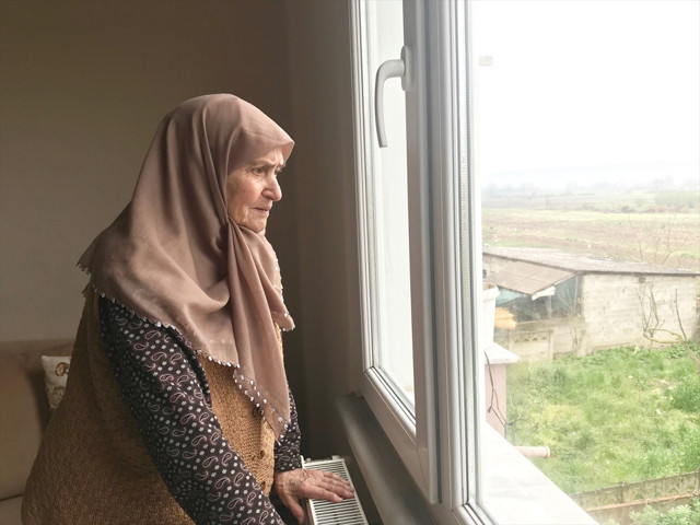 86 yaşında koronayı yenen Resmiye Işık, beyin kanaması geçirdi - Resim: 0